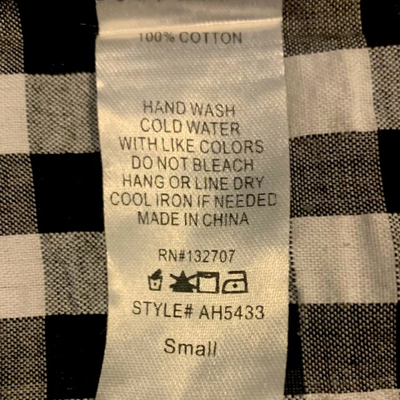 $$FINAL SALE$$ 💵 Super cute off the shoulder + 🎁 free jewelry❣️ - Picture 5 of 6